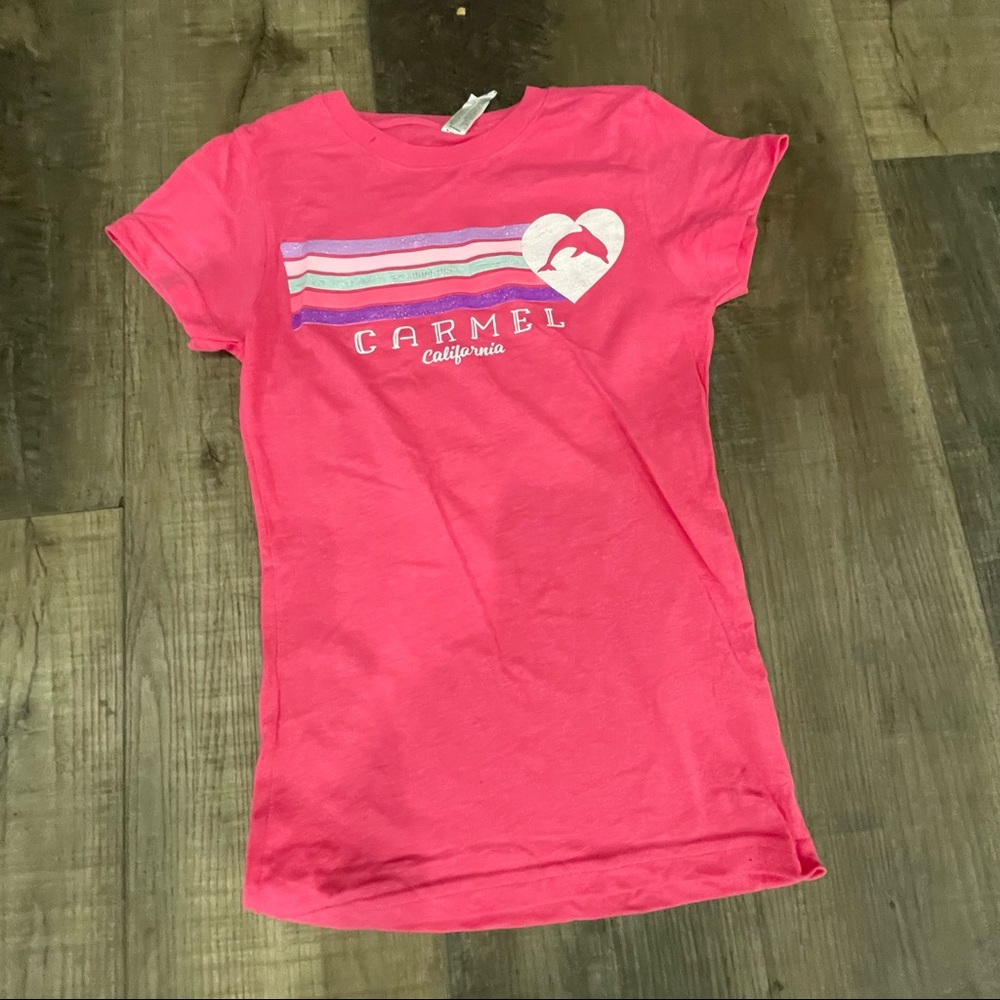 Girls M pink sparkly dolphin Carmel California short sleeve tee